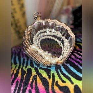 SHEIN Gold Clutch Elegant Wristlet